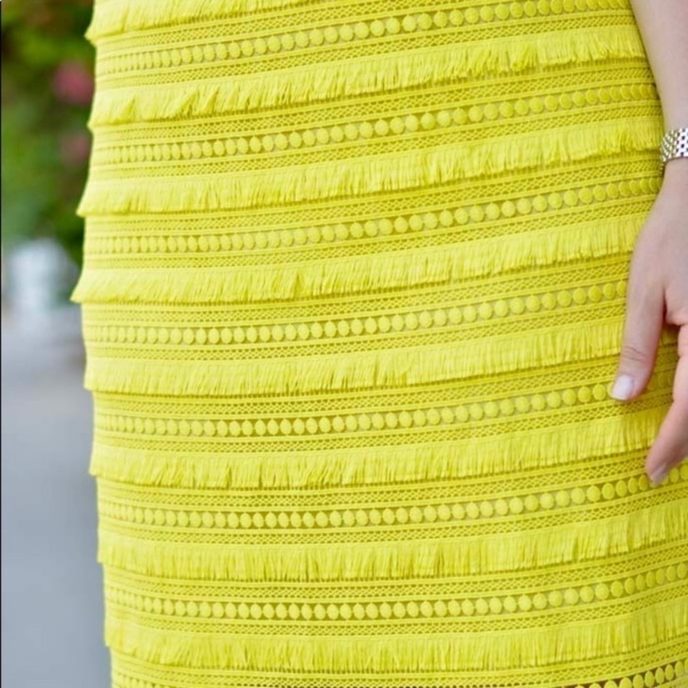 EUC J. Crew Fringe crochet dress size 4 woman’s small yellow - Picture 5 of 5